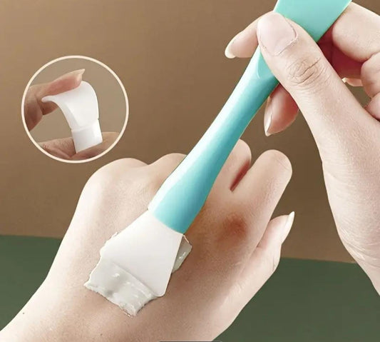 Gentle Silicone Dual - Ended facial mask Brush and Spatula